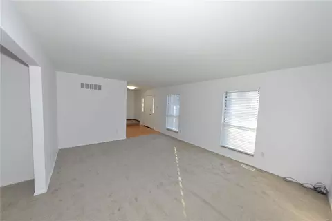 572 Enchanted Pkwy, Manchester, MO 63021 photo 7