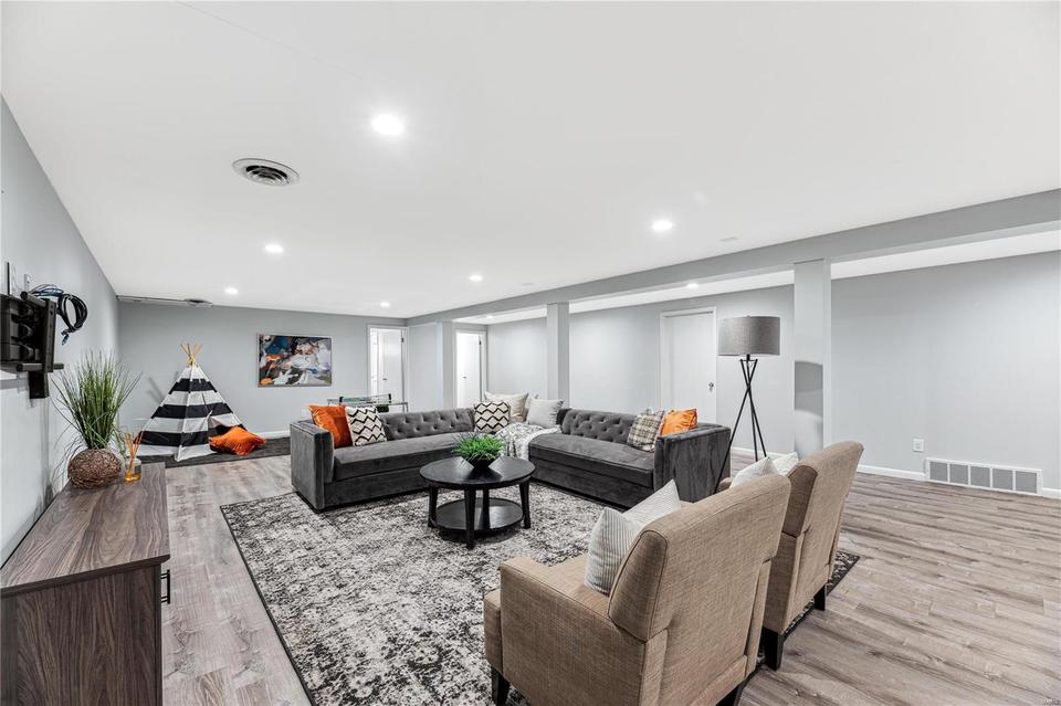  30 Williamsburg Rd, Saint Louis, MO 63141 photo 31