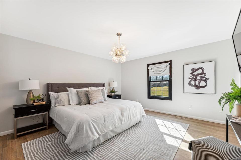  30 Williamsburg Rd, Saint Louis, MO 63141 photo 10