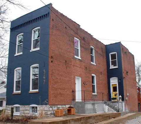 347 Goetz Ave, Saint Louis, MO 63125