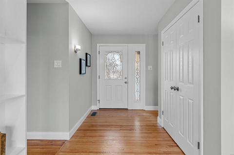 11 Treecrest Ct, Fenton, MO 63026 photo 2