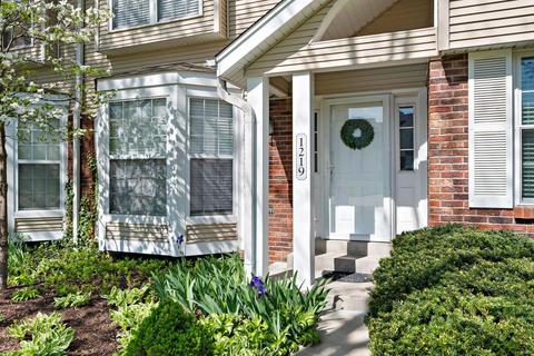 1219 Monaco Ln #4, St Peters, MO 63303