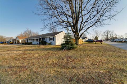 402 Saint Joseph Ave, O'fallon, MO 63366 photo 3