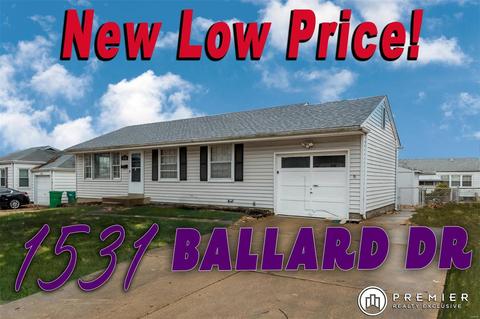 1531 Ballard Dr, Saint Louis, MO 63137