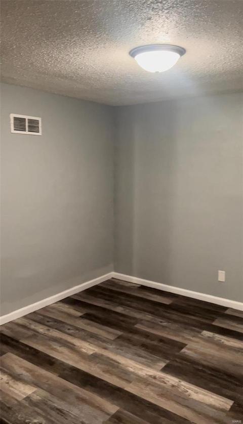 9713 Dennis, Saint Louis, MO 63136 photo 5