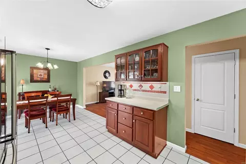 317 Capri Dr, O'fallon, MO 63366 photo 13