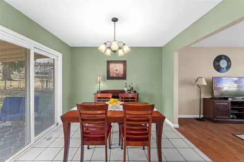 317 Capri Dr, O'fallon, MO 63366 photo 8