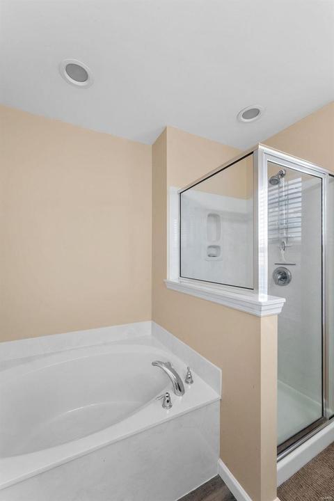 1402 Tisbury Cir, O'fallon, MO 63366 photo 20