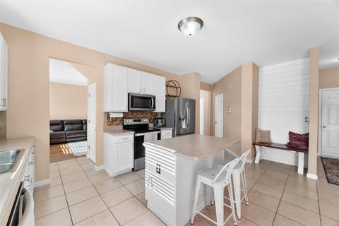 1402 Tisbury Cir, O'fallon, MO 63366 photo 4