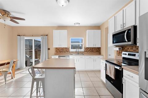 1402 Tisbury Cir, O'fallon, MO 63366 photo 5