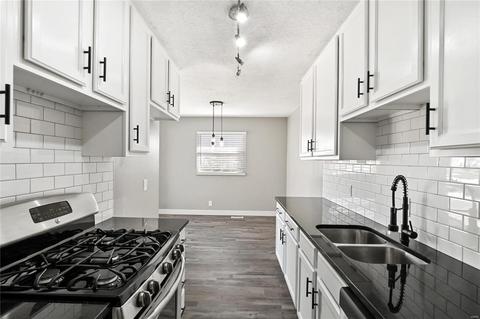 108 Pebble Creek Dr, O'fallon, MO 63366 photo 4