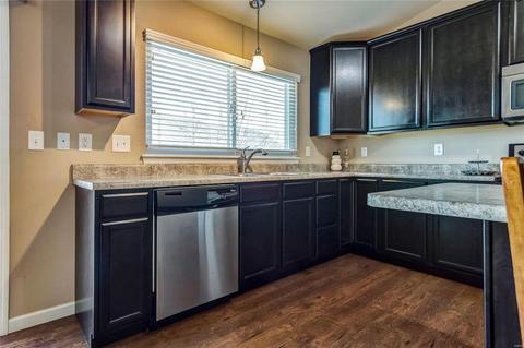 708 Jamesport Dr, O'fallon, MO 63366 photo 10