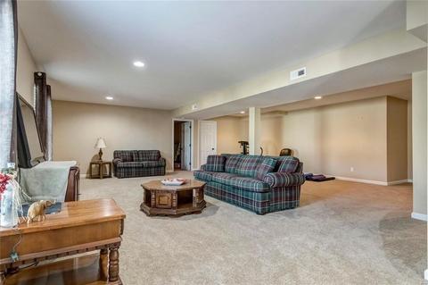 708 Jamesport Dr, O'fallon, MO 63366 photo 17