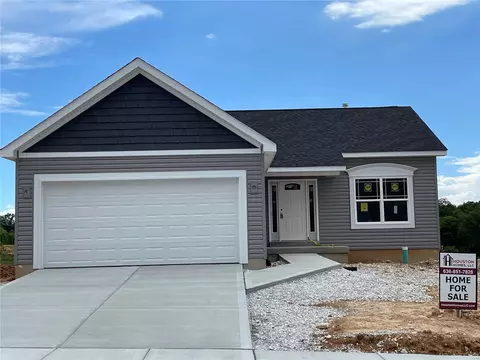 353 Valley Bluff Dr, Wentzville, MO 63385