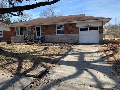 329 Royce Dr, Saint Louis, MO 63135