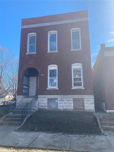 4702 Minnesota Ave, Saint Louis, MO 63111