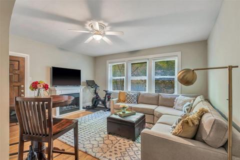 630 Westwood Dr #1N, Saint Louis, MO 63105