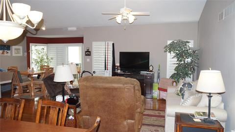 11 Eagle Bluff Ln, Saint Charles, MO 63303 photo 4