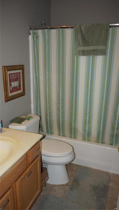 11 Eagle Bluff Ln, Saint Charles, MO 63303 photo 18