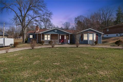 1650 Bowles Ave, Fenton, MO 63026