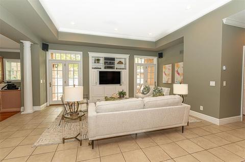 8100 Pershing Ave, Saint Louis, MO 63105 photo 24