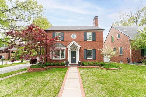 8100 Pershing Ave, Saint Louis, MO 63105