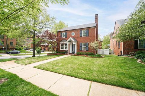 8100 Pershing Ave, Saint Louis, MO 63105 photo 2