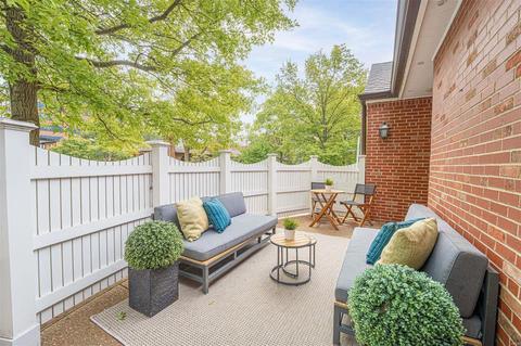8100 Pershing Ave, Saint Louis, MO 63105 photo 43