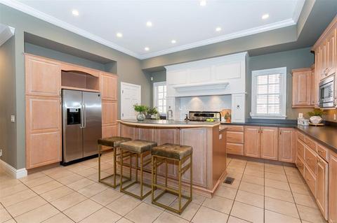 8100 Pershing Ave, Saint Louis, MO 63105 photo 15