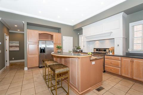 8100 Pershing Ave, Saint Louis, MO 63105 photo 16