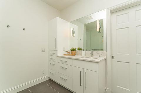 8100 Pershing Ave, Saint Louis, MO 63105 photo 30