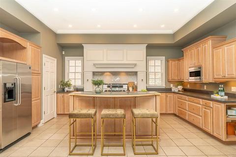 8100 Pershing Ave, Saint Louis, MO 63105 photo 20