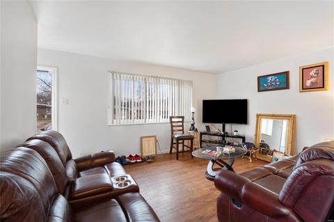 4053 Esseldale Dr, Saint Ann, MO 63074 photo 7