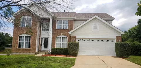 6 Ashbury Crossing Ct, Florissant, MO 63034
