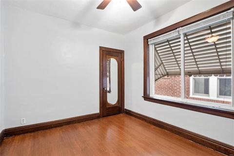 5619 Gresham Ave, Saint Louis, MO 63109 photo 8