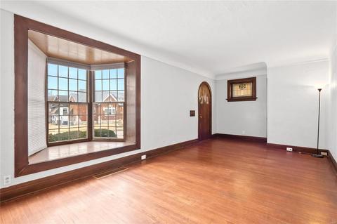 5619 Gresham Ave, Saint Louis, MO 63109 photo 5