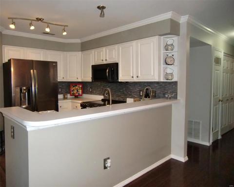 1708 Whispering Creek Dr #A, Ballwin, MO 63021 photo 6