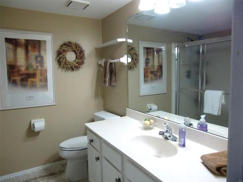 1708 Whispering Creek Dr #A, Ballwin, MO 63021 photo 16