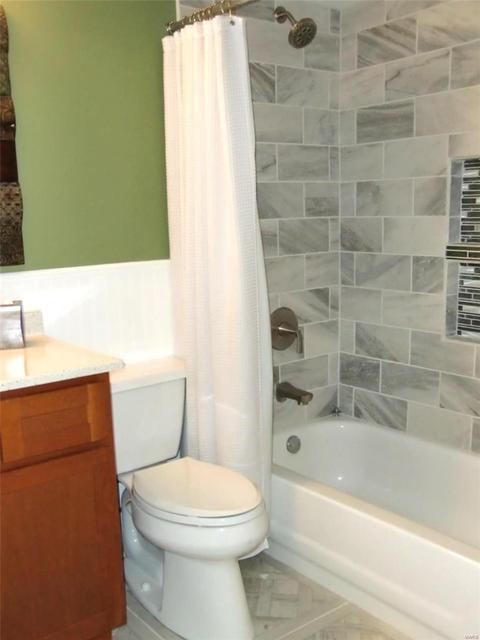 1708 Whispering Creek Dr #A, Ballwin, MO 63021 photo 10
