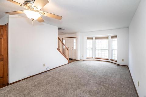 466 Oak Glen Dr, Ballwin, MO 63021 photo 3