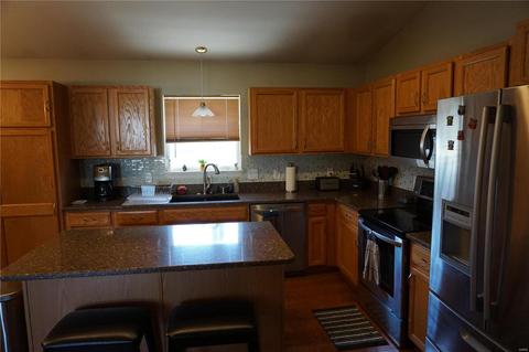 1431 Soaring Eagle Dr, O'fallon, MO 63366 photo 2