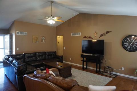 1431 Soaring Eagle Dr, O'fallon, MO 63366 photo 4