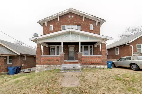 6214 Stillwell Dr, Saint Louis, MO 63121