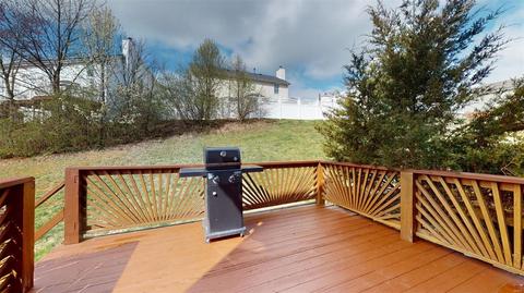 1627 Whispering Creek Dr, Ballwin, MO 63021 photo 11