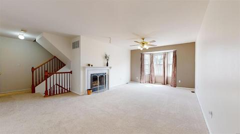 1627 Whispering Creek Dr, Ballwin, MO 63021 photo 4