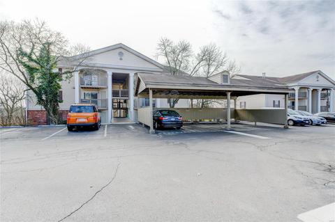 733 Ridgeside Dr #D, Ballwin, MO 63021 photo 3