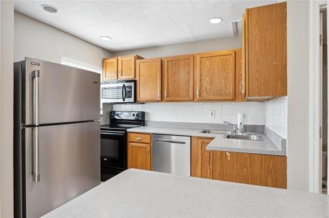 141 Carmel Woods Dr, Ellisville, MO 63021 photo 2