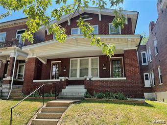 528 Dover Pl, Saint Louis, MO 63111