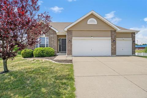 671 Springfield Dr, Wentzville, MO 63385