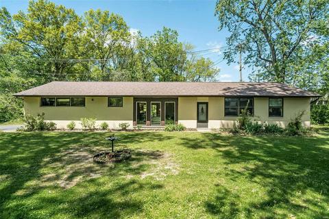 9 Bon Price Ter, Saint Louis, MO 63132